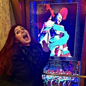 Meet your Posher, Eva